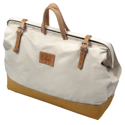 Picture of 20" Deluxe Leather Bottom Bag